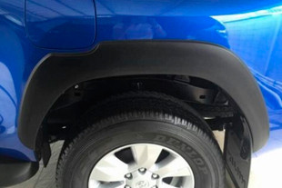 Расширители колесных арок OEM-Tuning Toyota Hilux 2015-2018, Toyota Hilux FL 2018- > TUNINGLeader.ru