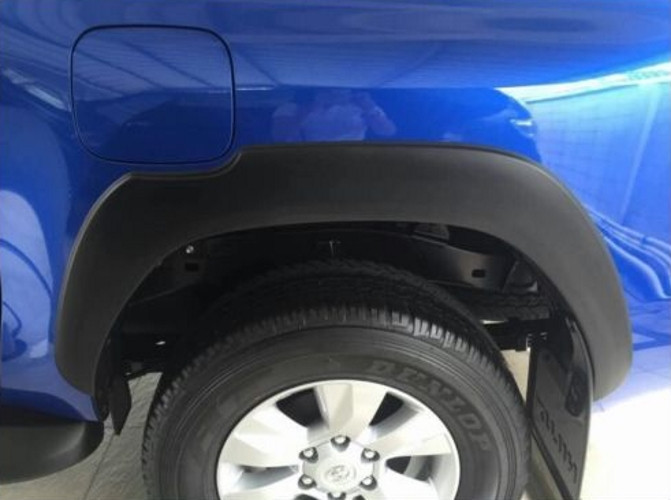 Расширители колесных арок OEM-Tuning Toyota Hilux 2015-2018, Toyota Hilux FL 2018- Расширители колесных арок OEM-Tuning → CNT12-HV-008 :: TUNING`Leader /img2