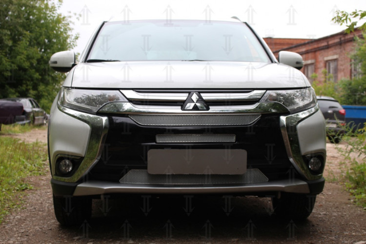 Сетка защитная в бампер Premium хром Strelka Mitsubishi Outlander FL 2015-2018 Сетка защитная в бампер Premium хром Strelka → MITOUT15.PREMUIM.cam.chrome :: TUNING`Leader /img1