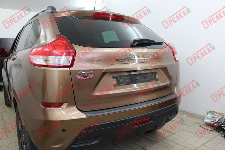 Защита камеры заднего вида Стрелка → 21244039 :: TUNING`Leader /img6