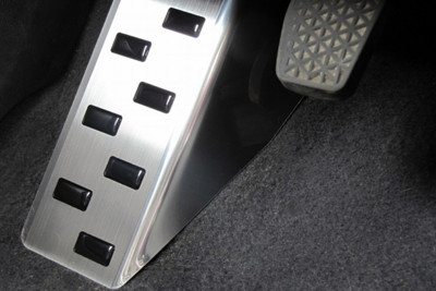 Накладка на площадку отдыха ноги Alu-Frost 32-3955 `: Volkswagen Passat B7 SD 2011-2015, Volkswagen Passat B7 SW 2011-2015 > TUNING`Leader Накладка на площадку отдыха ноги Alu-Frost Volkswagen Passat B7 SD 2011-2015, Volkswagen Passat B7 SW 2011-2015 > TUNINGLeader.ru