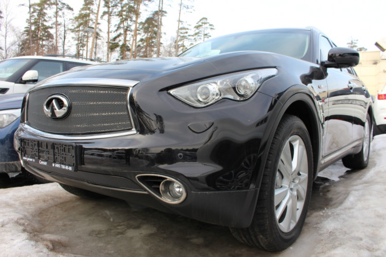 Сетка защитная в бампер Premium черный Strelka → INFQX70.FCW.PREMIUM.DT.bot.black :: TUNING`Leader /img1
