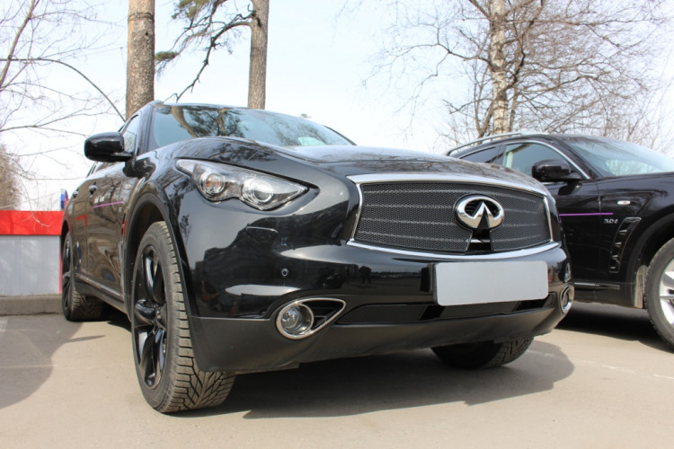 Сетка защитная в бампер Premium черный Strelka → INFQX70.FCW.PREMIUM.DT.bot.black :: TUNING`Leader /img6