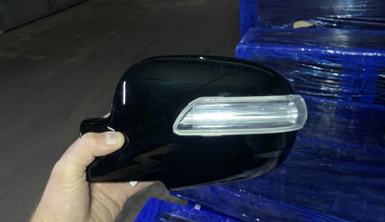 Корпуса боковых зеркал с повторителем Genesis Style Kabis (цвет черный - EB) Hyundai Santa Fe 2001-2006, Hyundai Santa Fe ТагАЗ 2006-2011 Корпуса боковых зеркал с повторителем Genesis Style Kabis (цвет черный - EB) → :: TUNING`Leader /img4