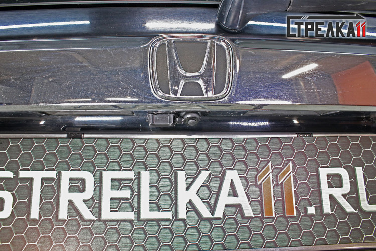Защита камеры заднего вида Стрелка Honda Pilot 2009-2015 Защита камеры заднего вида Стрелка → 14296045 :: TUNING`Leader /img8