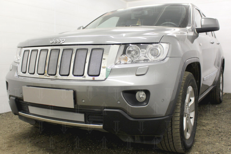 Сетка защитная в решетку радиатора Standart хром Strelka Jeep Grand Cherokee 2010-2013 Сетка защитная в решетку радиатора Standart хром Strelka → JGCH10.top.chrome :: TUNING`Leader /img1