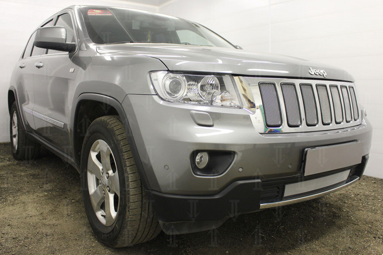 Сетка защитная в решетку радиатора Standart хром Strelka Jeep Grand Cherokee 2010-2013 Сетка защитная в решетку радиатора Standart хром Strelka → JGCH10.top.chrome :: TUNING`Leader /img3