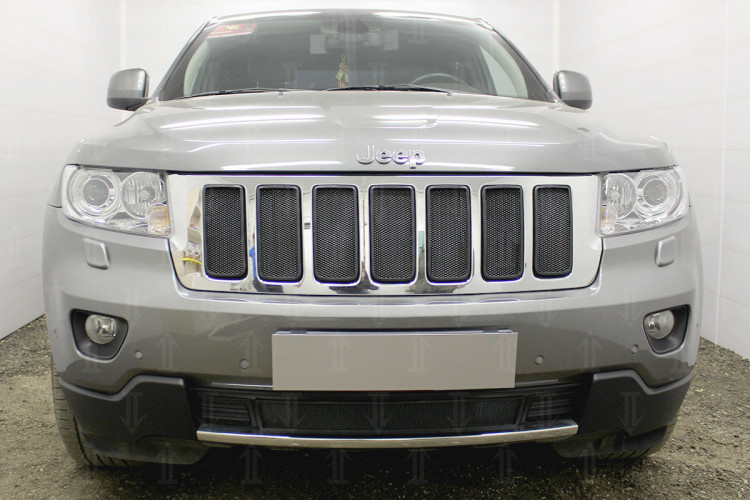Сетка защитная в решетку радиатора Standart черный Strelka Jeep Grand Cherokee 2010-2013 Сетка защитная в решетку радиатора Standart черный Strelka → JGCH10.top.black :: TUNING`Leader /img2