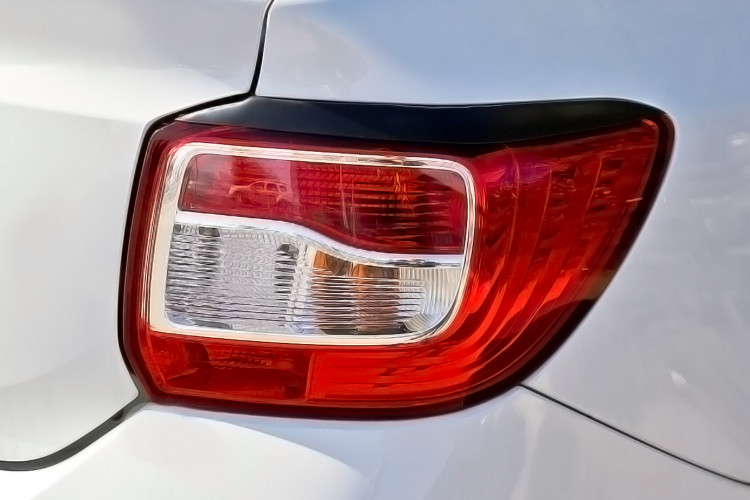 Реснички на задние фонари Русская Артель Renault Logan 2013-2017, Renault Logan FL 2018-, Renault Logan Stepway FL 2018- Реснички на задние фонари Русская Артель → RERL-036400 :: TUNING`Leader /img3