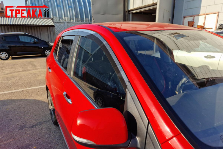 Дефлекторы на окна тонированные с хромированным молдингом 2D Strelka KIA Picanto 2017- Дефлекторы на окна тонированные с хромированным молдингом 2D Strelka → 2D126-4C.S11 :: TUNING`Leader /img9