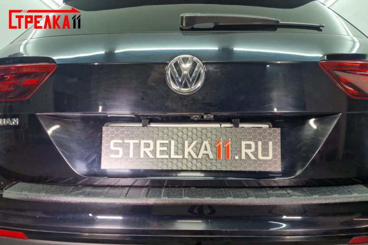 Защита камеры заднего вида Стрелка Volkswagen Tiguan 2016-2020, Volkswagen Tiguan FL 2020- Защита камеры заднего вида Стрелка → 40216044 :: TUNING`Leader /img7