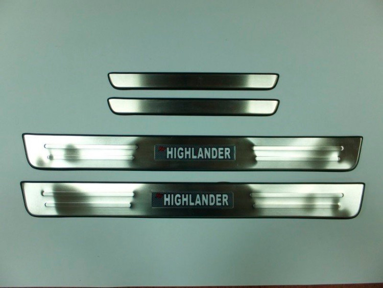 Накладки на пороги стальные с LED подсветкой JMT Toyota Highlander 2008-2010, Toyota Highlander FL 2010-2013 Накладки на пороги стальные с LED подсветкой JMT → 24356 :: TUNING`Leader /img1