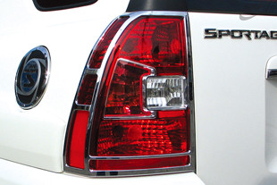 Хромированные накладки на задние фонари Kyoungdong K-568: KIA Sportage FL 2008-2009 > TUNING`Leader Хромированные накладки на задние фонари Kyoungdong KIA Sportage FL 2008-2009 > TUNINGLeader.ru
