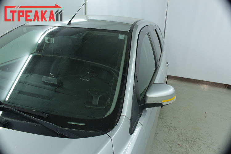 Дефлекторы на окна тонированные 2D Strelka (6 элементов) Ford Focus II SW 2005-2013 Дефлекторы на окна тонированные 2D Strelka (6 элементов) → 2D022-6.S11 :: TUNING`Leader /img6
