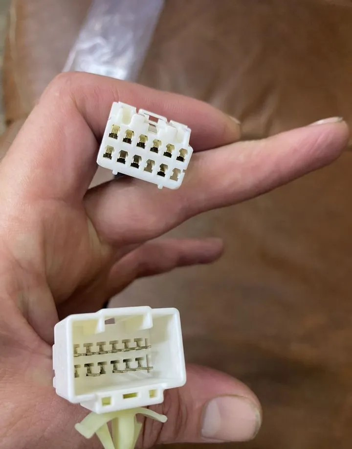 Проводка (удлинитель) левой двери до блока стеклоподъемника Mobis Hyundai Grand Starex (H-1) 2007-2015, Hyundai Grand Starex (H-1) FL 2015-2017, Hyundai Grand Starex Urban (H-1) 2018- Проводка (удлинитель) левой двери до блока стеклоподъемника Mobis → 918764H000 :: TUNING`Leader /img2