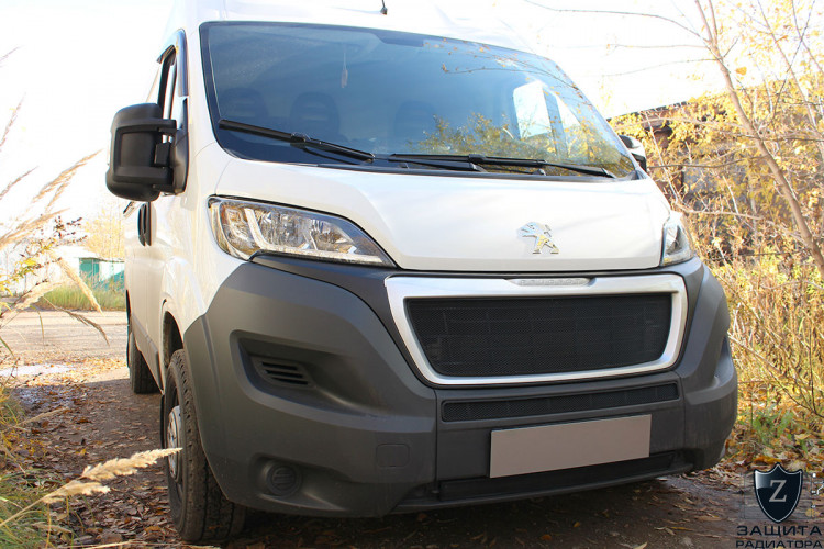 Сетка защитная в бампер Standart черный Strelka Peugeot Boxer FL 2015- Сетка защитная в бампер Standart черный Strelka → PEUBOX14 :: TUNING`Leader /img3