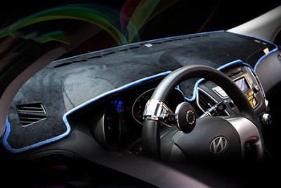 Коврик на приборную панель Velvet DUB (черный коврик, синий кант) KIA Soul 2008-2013 > TUNINGLeader.ru