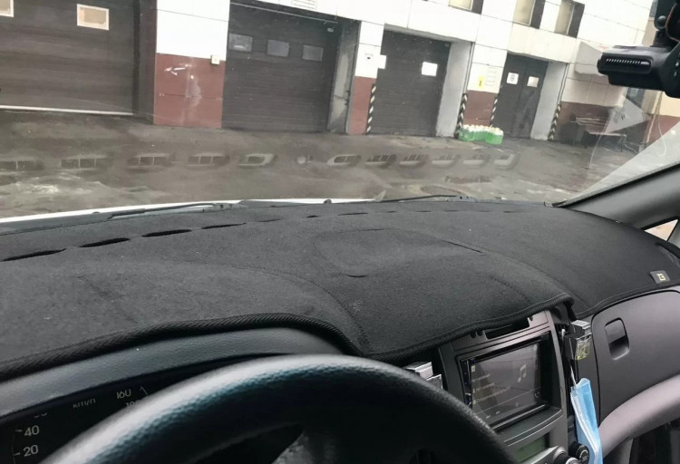 Коврик на приборную панель Velvet DUB (черный коврик, черный кант) Hyundai Grand Starex (H-1) 2007-2015, Hyundai Grand Starex (H-1) FL 2015-2017 Коврик на приборную панель Velvet DUB (черный коврик, черный кант) → nik-107 :: TUNING`Leader /img6