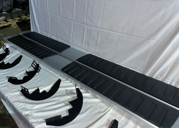 Пороги боковые OEM-Tuning → 23.COMX.17.67 :: TUNING`Leader /img3