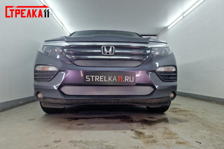 Сетка защитная в бампер Standart хром Strelka Honda Pilot 2016- Сетка защитная в бампер Standart хром Strelka → HPIL15.top.chrome :: TUNING`Leader /img4