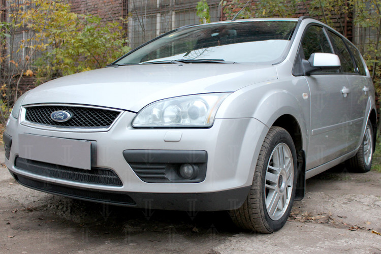 Сетка защитная в бампер Standart черный Strelka Ford Focus II SD 2005-2008, Ford Focus II HB 2004-2008, Ford Focus II SW 2005-2013 Сетка защитная в бампер Standart черный Strelka → FF2.05.black :: TUNING`Leader /img1
