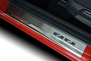 Накладки на пороги стальные с логотипом Alu-Frost Volkswagen Passat CC FL 2012-2017 > TUNINGLeader.ru