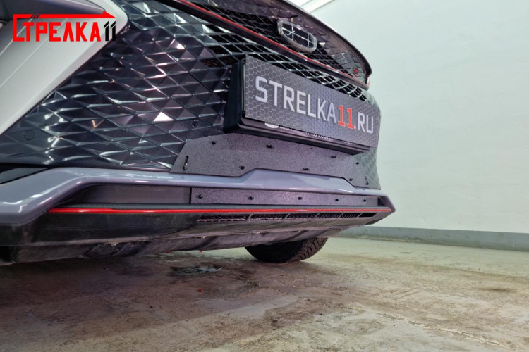 Зимняя защита радиатора на стяжке Strelka Geely Coolray FL 2023- Зимняя защита радиатора на стяжке Strelka → ZZ.GCOOL24.bot :: TUNING`Leader /img4