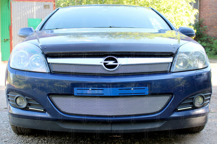 Сетка защитная в бампер Standart хром Strelka Opel Astra H SD 2007-2014, Opel Astra H HB 2007-2014, Opel Astra H SW 2007-2014 Сетка защитная в бампер Standart хром Strelka → OPASH06.5D :: TUNING`Leader /img2