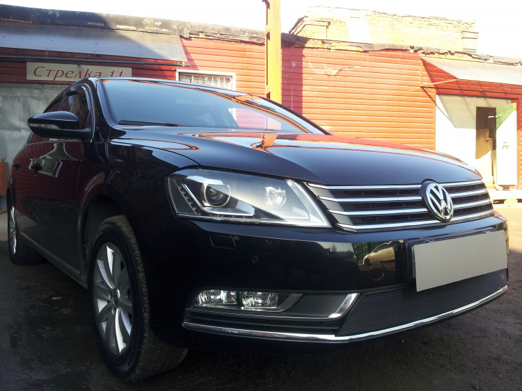 Сетка защитная в бампер Standart черный Strelka → WVB7.black :: TUNING`Leader /img3