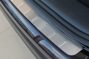 Накладка на задний бампер штампованная Alu-Frost 39-4031: Volkswagen Jetta FL 2014-2019 > TUNING`Leader Накладка на задний бампер штампованная Alu-Frost Volkswagen Jetta FL 2014-2019 > TUNINGLeader.ru