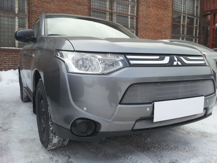 Сетка защитная в бампер Standart хром Strelka Mitsubishi Outlander 2012-2014 Сетка защитная в бампер Standart хром Strelka → MITOUT3.chrome :: TUNING`Leader /img2