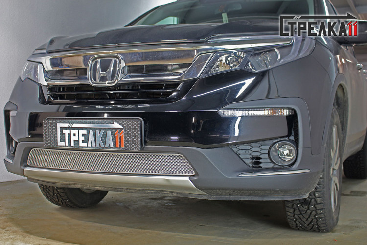 Сетка защитная в бампер Premium хром Strelka → HPIL18.PREMIUM.bot.chrome :: TUNING`Leader /img3